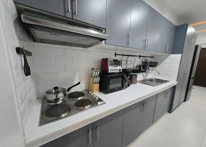 Bgc Center Decent 74sqm, 2br, 2baths, 4beds With Maid Quarter * Manila